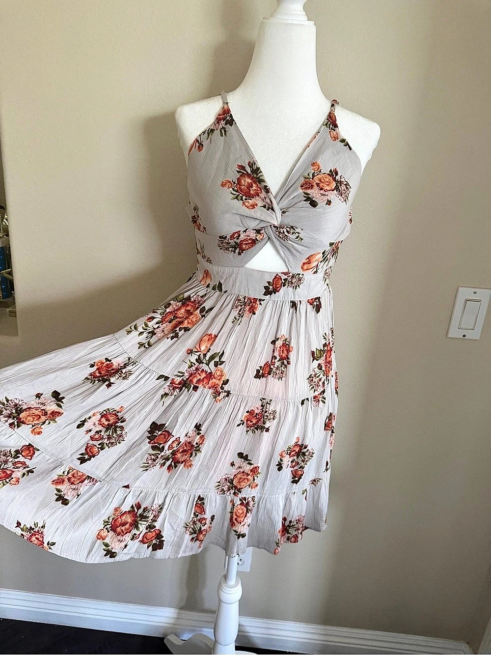 Angie floral twist front cutout babydoll dress S boho tiered mini fall